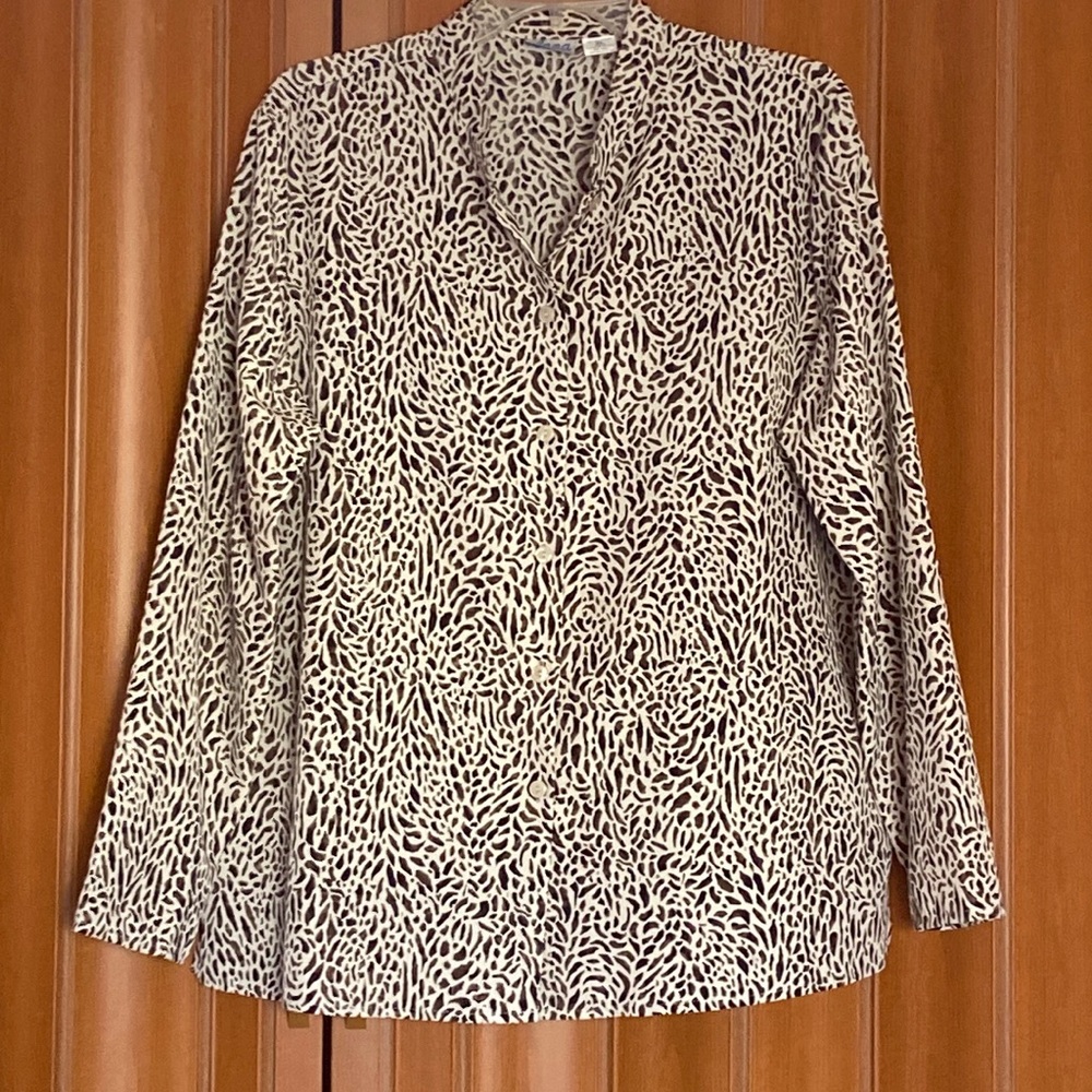 Anna Women’s Blouse Long Sleeves Button Down, Size XL
